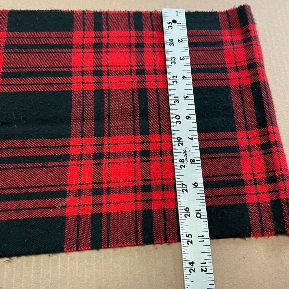 Vintage Christian Dior Cashmaire Red & Black 52x11 Plaid Scarf Unisex - Picture 5 of 6